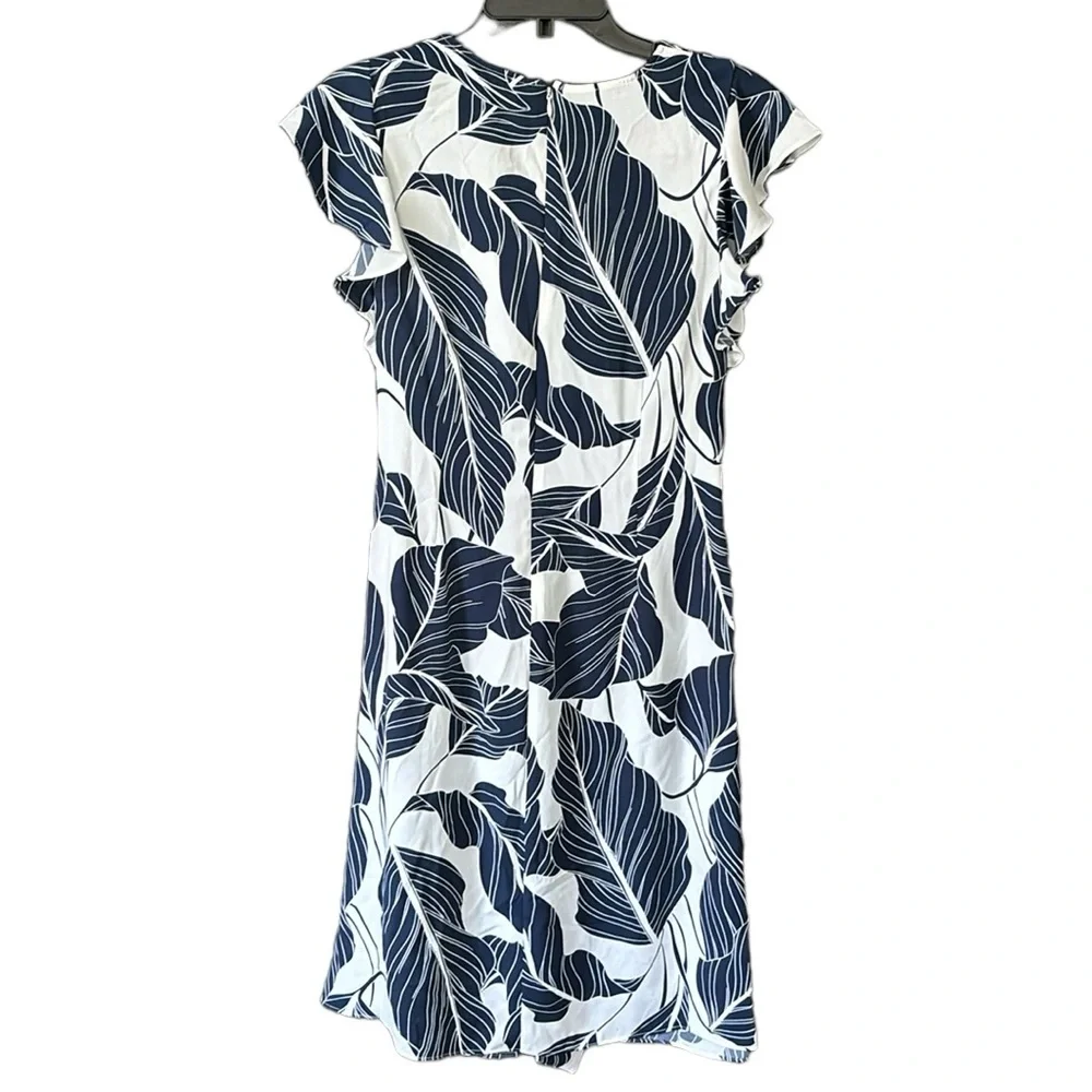 Liz Claiborne Short Sleeve Leaf A-Line Dress